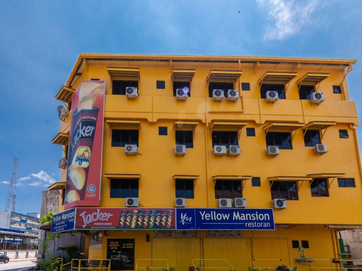 Oyo 1088 Yellow Mansion Banda Kaba Hotel Malacca Esterno foto